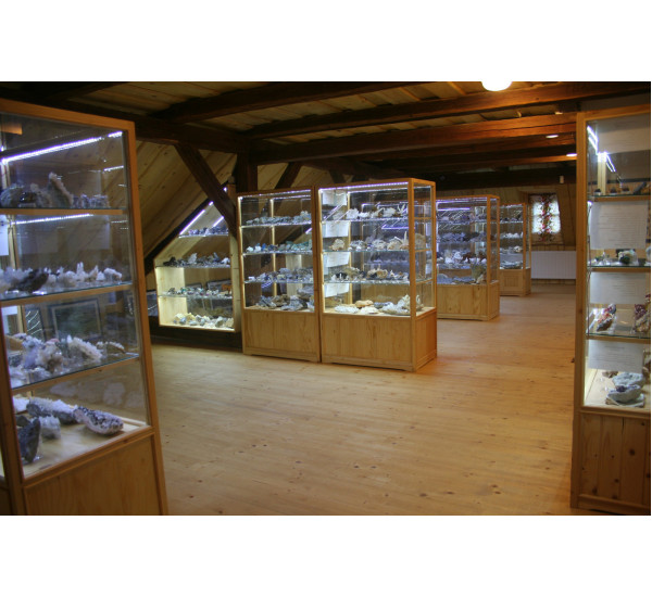 Mineralogická expozícia 1