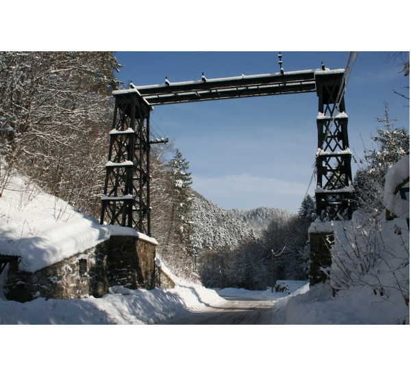 Horný láf - železný nadjazd smerom na skládku hlušiny / Horný láf - iron overpass towards the tailings dump